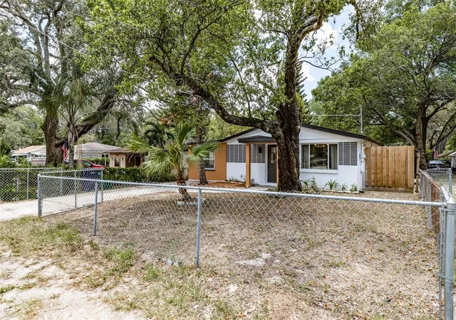 Homes for sale in Tampa, FL | 8705 N Highland Ave, Tampa, FL 33604 | MLS# TB8513503