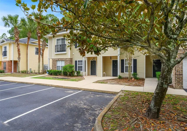Photo 3 of Condo for sale at 5065 Nw 45th Road #102, Gainesville, FL 32606 | MLS# GC540740 | Listing updated on 2026-08-18