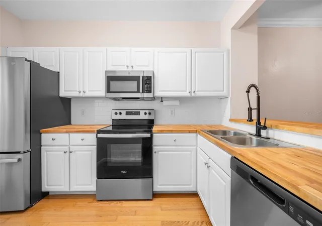 Photo 4 of Condo for sale at 5065 NW 45th Road #102, Gainesville, FL 32606 | MLS# GC540740 | Listing updated on 2026-08-18