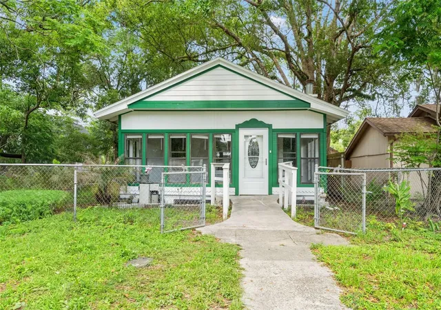 Homes for sale in Zephyrhills, FL | 5518 11th St, Zephyrhills, FL 33542 | MLS# W7886214