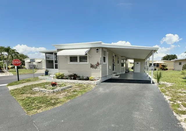 2nd image of 7173 Mount Bristol Blvd Ne #458, Saint Petersburg, FL 33702 | MLS# TB8513511