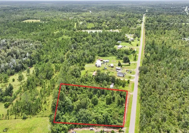 4th image of Old Panama, Wewahitchka, FL 32465 | MLS# O6411859