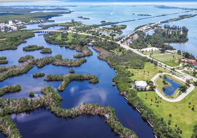 11th image of 12411 Coral Vista Cir, Placida, FL 33946 | MLS# C7526713