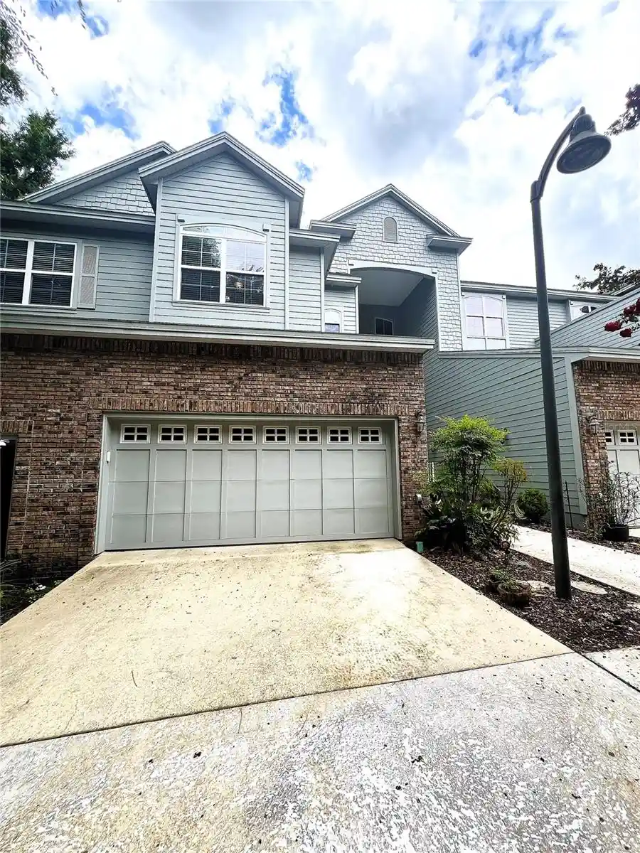Listing Photo 1 - Condo for sale in 1762 NW 34th St located at 1762 NW 34th St, GAINESVILLE, FL 32605 - Unit 1762 NW 34th Street