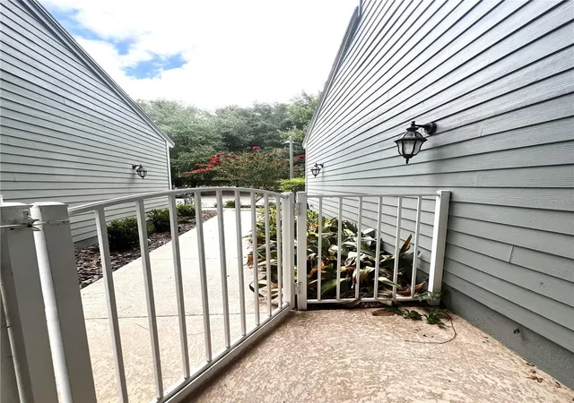 Listing Photo 4 - Condo for sale in building located at 1762 NW 34th St, GAINESVILLE, FL 32605 - Unit #2