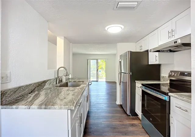 4th image of 5310 26Th St W #306, Bradenton, FL 34207 | MLS# A4695247