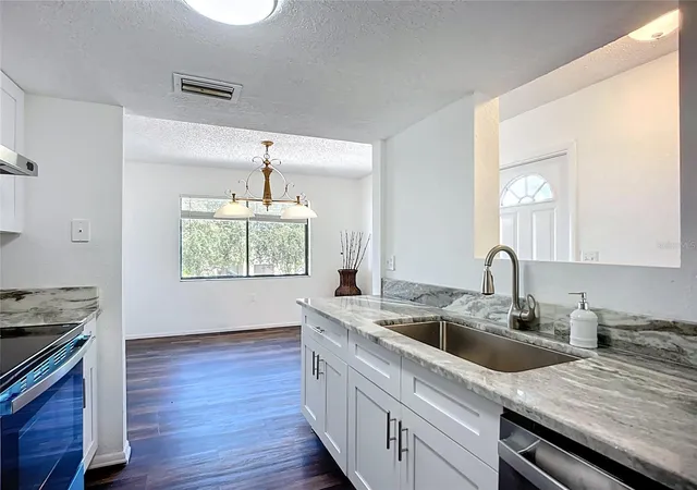 5th image of 5310 26Th St W #306, Bradenton, FL 34207 | MLS# A4695247