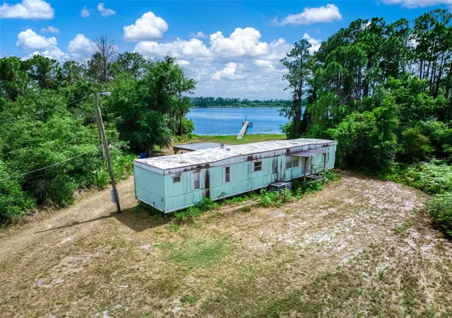3rd image of 3144 Holiday Beach Dr, Avon Park, FL 33825 | MLS# P4938838