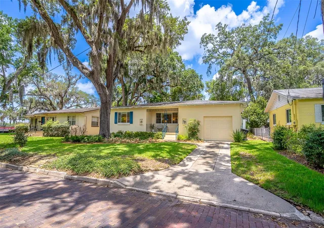 Photo 2 of Single family home for sale at 709 Lake Highland Dr, Orlando, FL 32803 | MLS# O6411876 | Listing updated on 2026-10-20