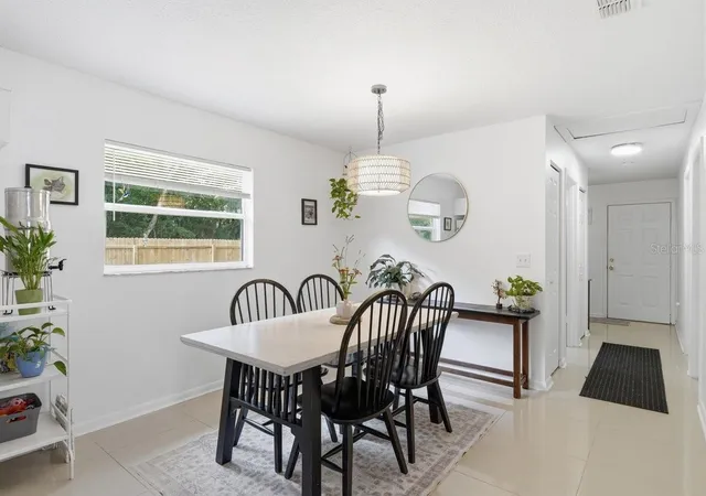 Photo 3 of Single family home for sale at 950 S Parsons Ave, Deland, FL 32720 | MLS# NS1088354 | Listing updated on 2026-09-29