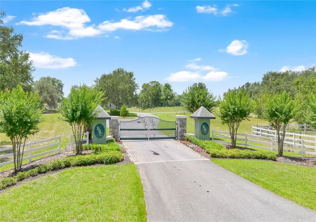 Photo 3 of Land for sale at Grand Oak Ln, Tavares, FL 32778 | MLS# O6411895 | Listing updated on 2026-10-06