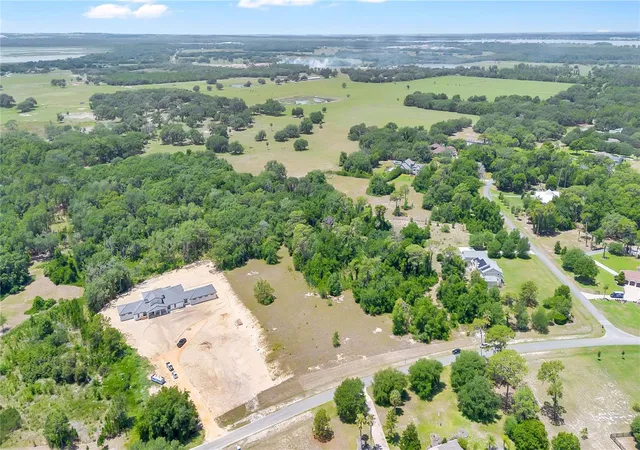 Photo 4 of Land for sale at Grand Oak Ln, Tavares, FL 32778 | MLS# O6411895 | Listing updated on 2026-10-06