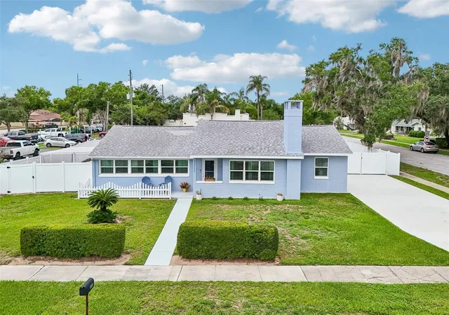 2nd image of 1211 Morningside Dr, Mount Dora, FL 32757 | MLS# G5113024
