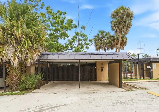 Homes for sale in Orlando, FL | 5423 Brookswood Wy #801, Orlando, FL 32808 | MLS# O6411909