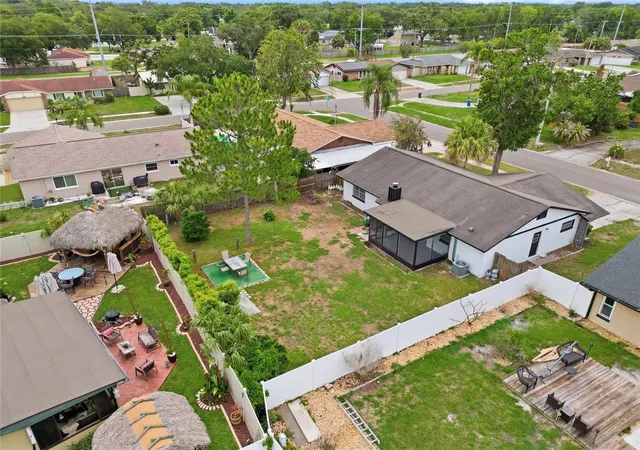 2nd image of 804 Centerwood Ct, Brandon, FL 33511 | MLS# P4938864