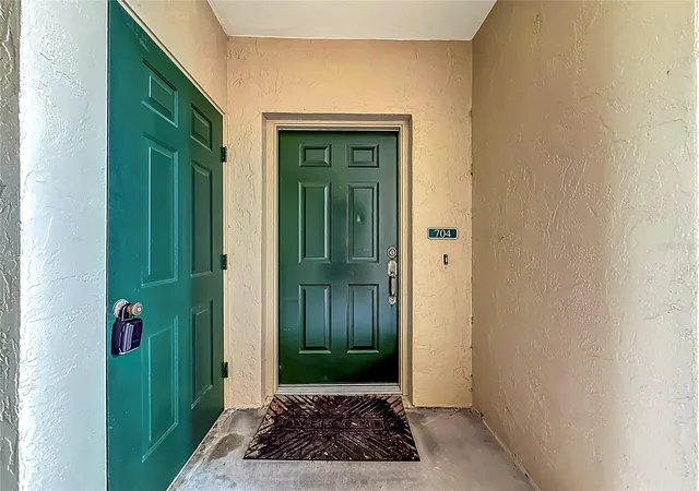Photo 4 of Condo for sale at 704 Eagle Pond Dr #704, Winter Haven, FL 33884 | MLS# P4938866 | Listing updated on 2026-09-05