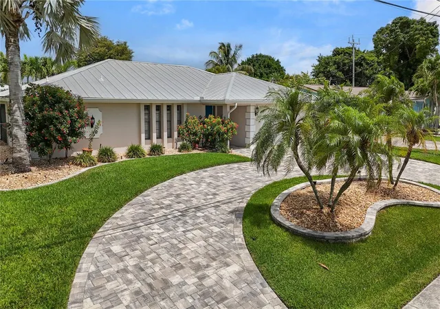 1st image of 5215 Pelican Blvd, Cape Coral, FL 33914 | MLS# C7526731