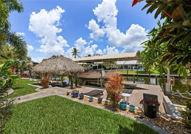 3rd image of 5215 Pelican Blvd, Cape Coral, FL 33914 | MLS# C7526731