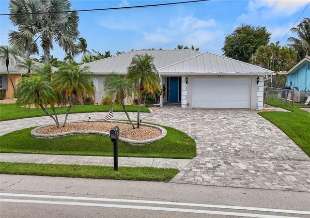 49th image of 5215 Pelican Blvd, Cape Coral, FL 33914 | MLS# C7526731