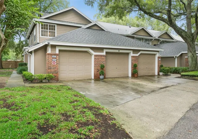 2nd image of 683 Post Oak Cir #105, Altamonte Springs, FL 32701 | MLS# O6411931