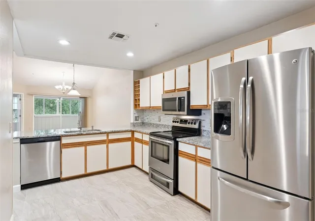 5th image of 683 Post Oak Cir #105, Altamonte Springs, FL 32701 | MLS# O6411931