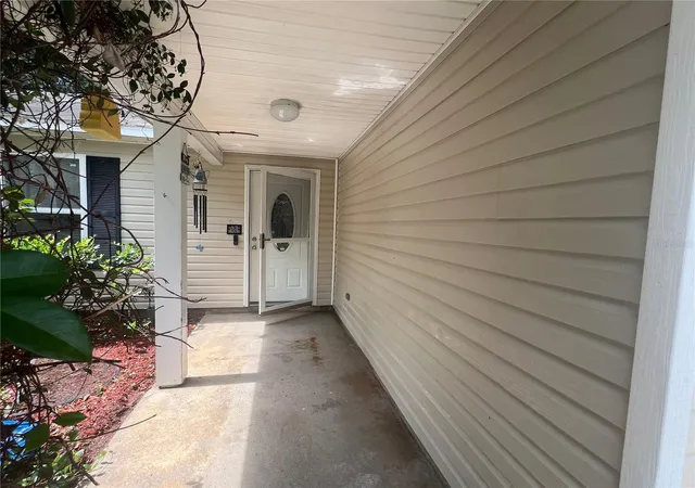2nd image of 92 Wheatfield Dr, Palm Coast, FL 32164 | MLS# FC318900