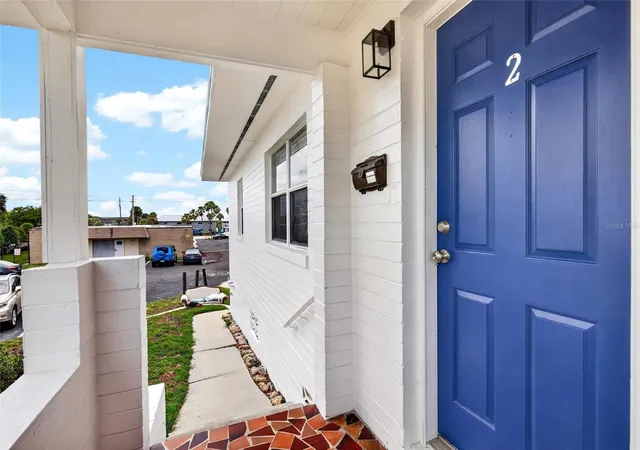 Photo 3 of Multi family home for sale at 419 N Peninsula Dr, Daytona Beach, FL 32118 | MLS# FC318902 | Listing updated on 2026-09-28