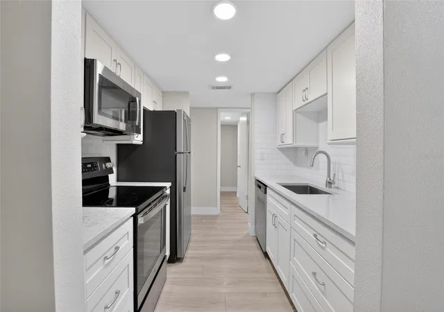 Listing Photo 5 - Condo for sale in building located at 3795 41St Ln S, St. Petersburg, FL 33711 - Unit #A