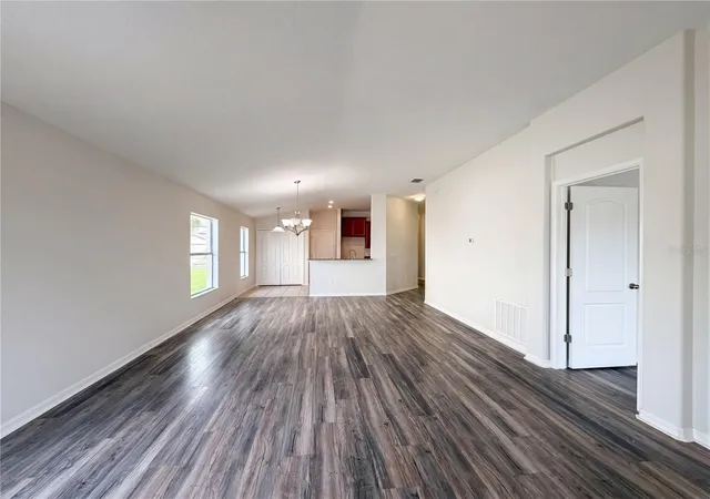 Photo 3 of Single family home for sale at 1969 Hawks View Dr, Ruskin, FL 33570 | MLS# O6411951 | Listing updated on 2026-09-19