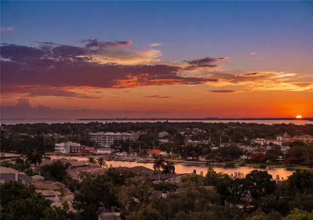 Homes for sale in Tampa, FL | 450 Knights Run Ave #1208, Tampa, FL 33602 | MLS# TB8513651