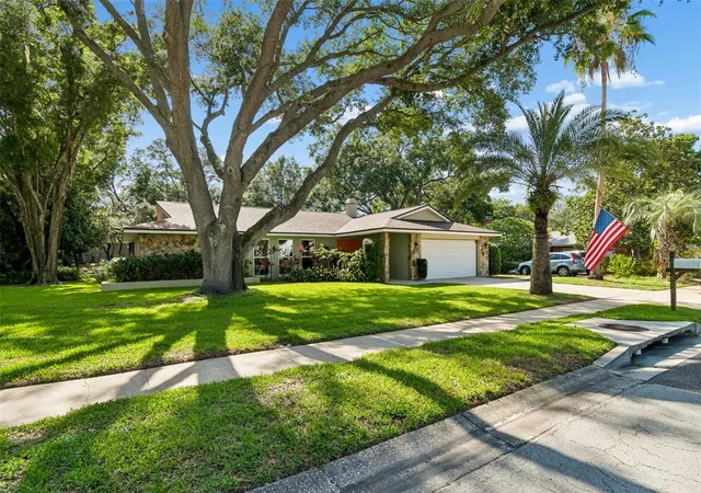 3rd image of 515 Sandy Hook Rd, Palm Harbor, FL 34683 | MLS# TB8513657