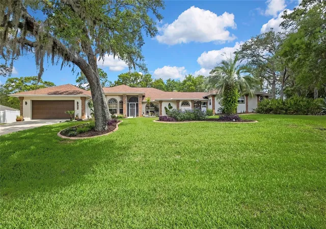 Homes for sale in Homosassa, FL | 5701 W Chive Loop, Homosassa, FL 34448 | MLS# W7886226