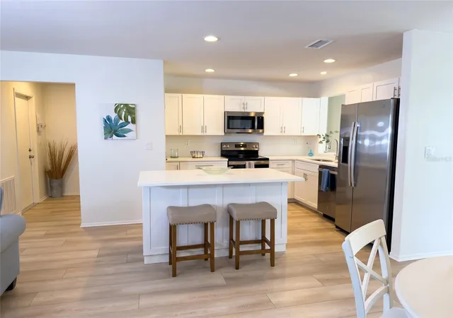 4th image of 7210 8Th Avenue Loop W, Bradenton, FL 34209 | MLS# A4695300