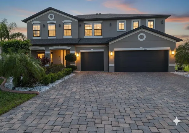1st image of 9410 Lisbon St, Seffner, FL 33584 | MLS# S5150872