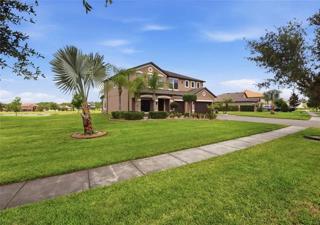 Photo 4 of Single family home for sale at 9410 Lisbon St, Seffner, FL 33584 | MLS# S5150872 | Listing updated on 2026-09-28