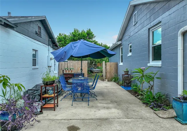 Photo 4 of Single family home for sale at 2509 Shannon Rd, Orlando, FL 32806 | MLS# O6411988 | Listing updated on 2026-08-31
