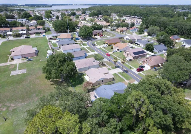 28th image of 1716 Terry Cir Ne, Winter Haven, FL 33881 | MLS# S5150876