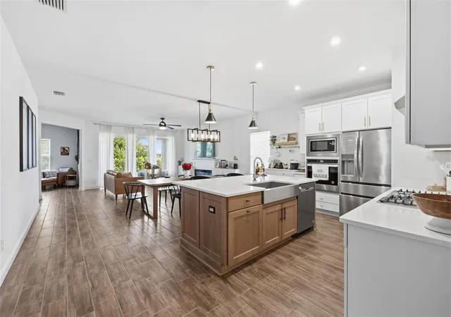 Photo 4 of Single family home for sale at 5408 Tagalong Pl, Apollo Beach, FL 33572 | MLS# TB8513714 | Listing updated on 2026-08-31