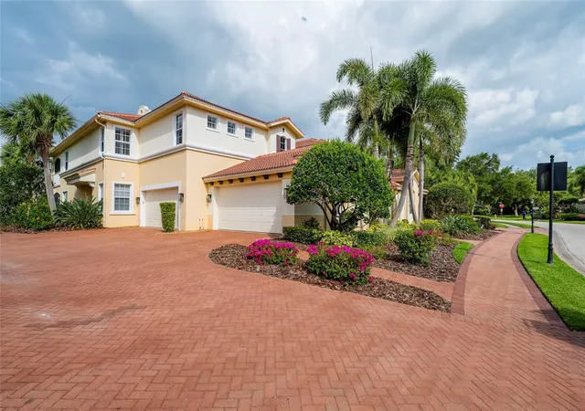1st image of 9453 Ne Discovery Ter Ne #201C, Bradenton, FL 34212 | MLS# TB8513722