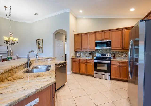 3rd image of 9453 NE Discovery Ter NE, BRADENTON, FL 34212