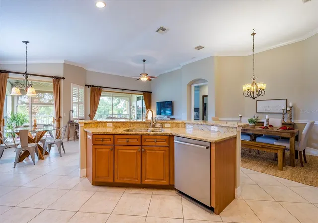 4th image of 9453 NE Discovery Ter NE, BRADENTON, FL 34212