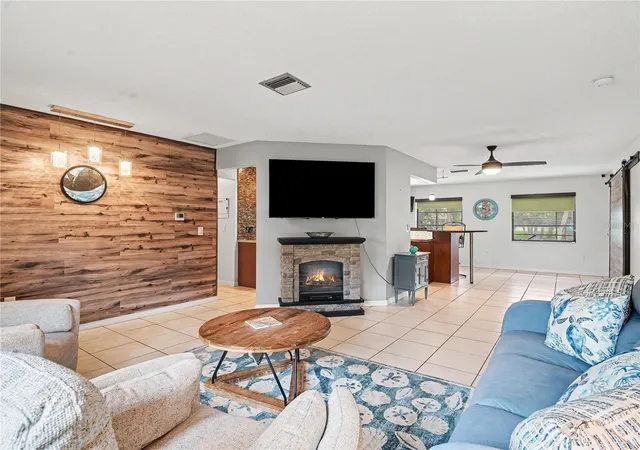 5th image of 2320 Lake Shore Dr, Nokomis, FL 34275 | MLS# N6144512