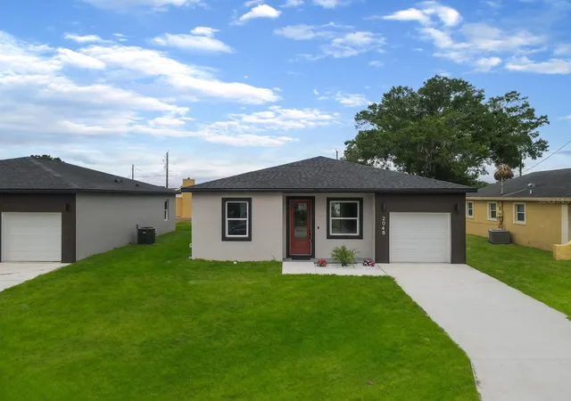 1st image of 2048 Dixie Ave, Sanford, FL 32771 | MLS# S5150882