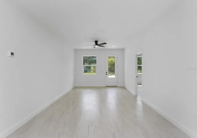 5th image of 2048 Dixie Ave, Sanford, FL 32771 | MLS# S5150882