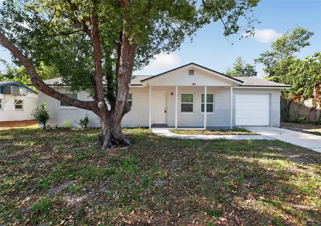 2nd image of 1904 E 115th Ave, Tampa, FL 33612 | MLS# O6412023