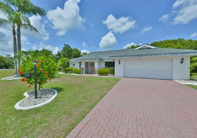 2nd image of 1819 New Bedford Dr, Sun City Center, FL 33573 | MLS# TB8513750
