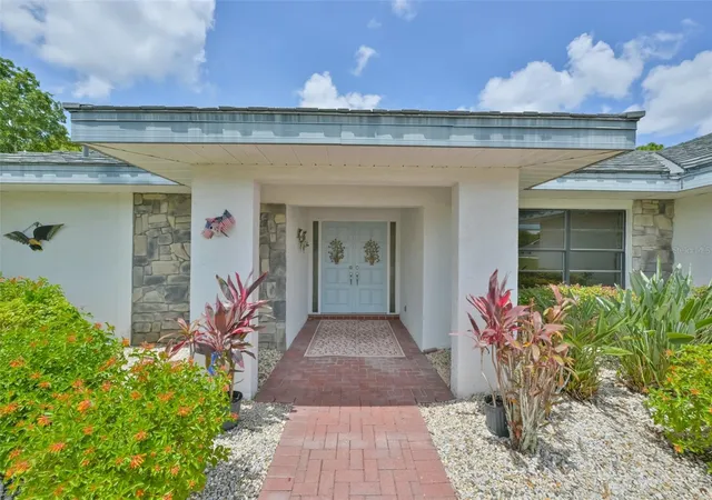4th image of 1819 New Bedford Dr, Sun City Center, FL 33573 | MLS# TB8513750