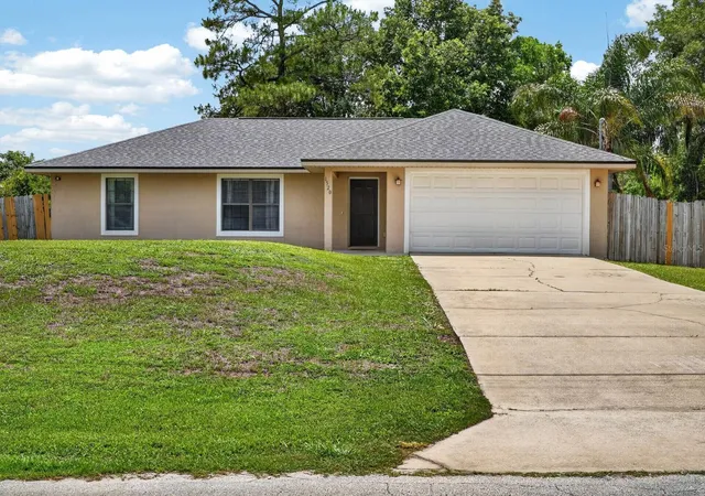 Photo 1 of Single family home for sale at 1520 3rd Avenue, Deland, FL 32724 | MLS# V4949359 | Listing updated on 2026-10-03