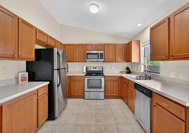 Photo 2 of Single family home for sale at 1520 3rd Avenue, Deland, FL 32724 | MLS# V4949359 | Listing updated on 2026-10-03