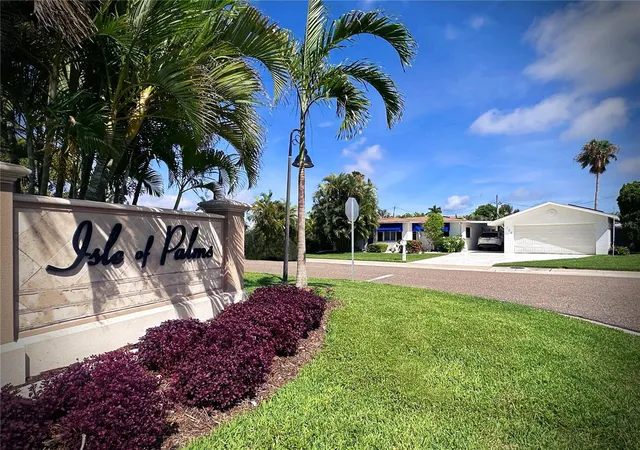 2nd image of 155 112th Ave #A, Saint Petersburg, FL 33706 | MLS# TB8513760